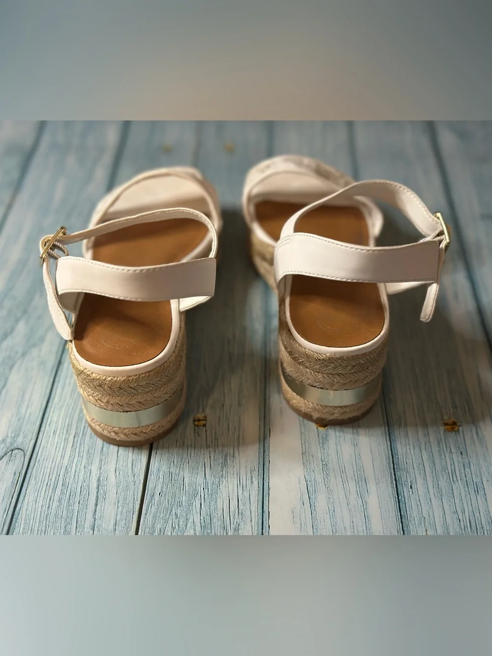 White Braided Straw Platform Sandals with Floral Mesh Stitching on Strap | Sz:3Y